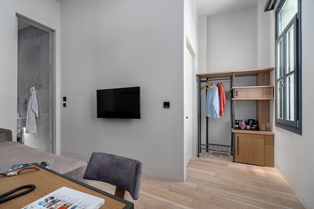 Hellenic Vibes Smart Hotel Athens 21