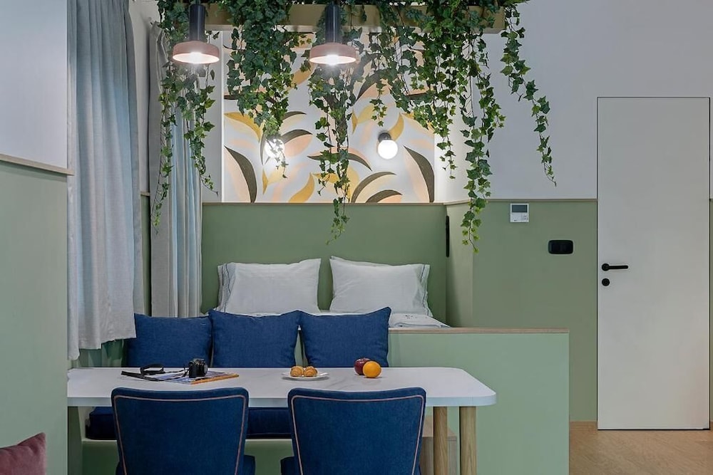 Acro Urban Suites 11