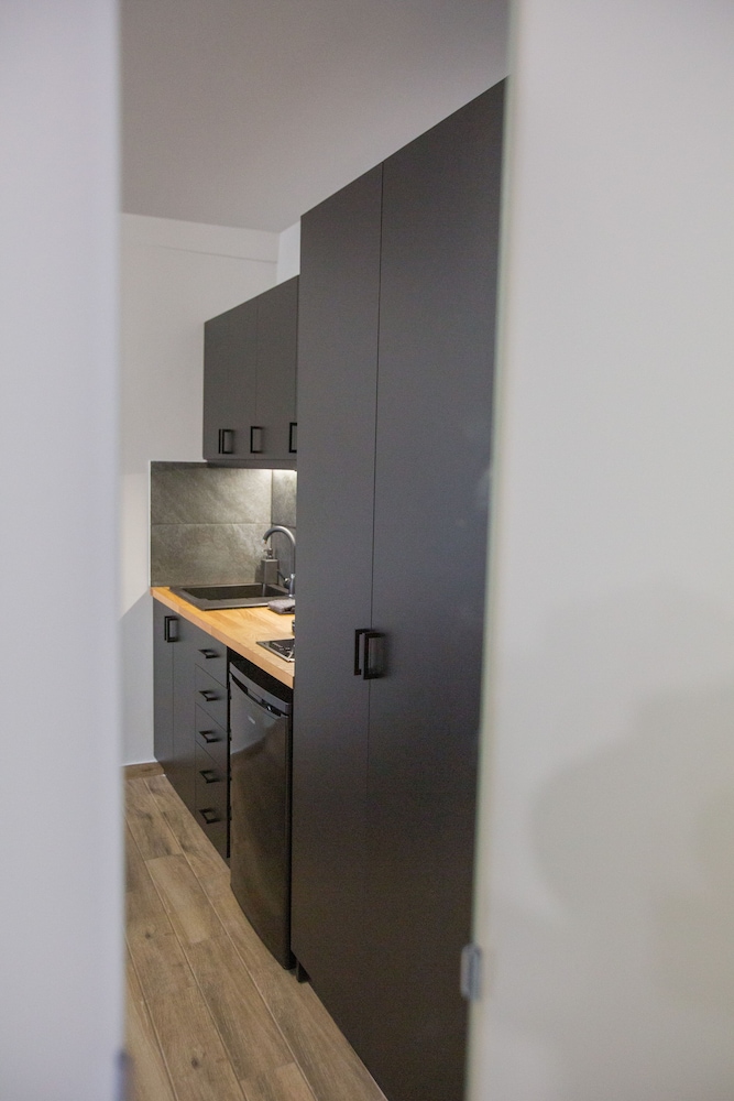Raise Acropolis View Suites 9