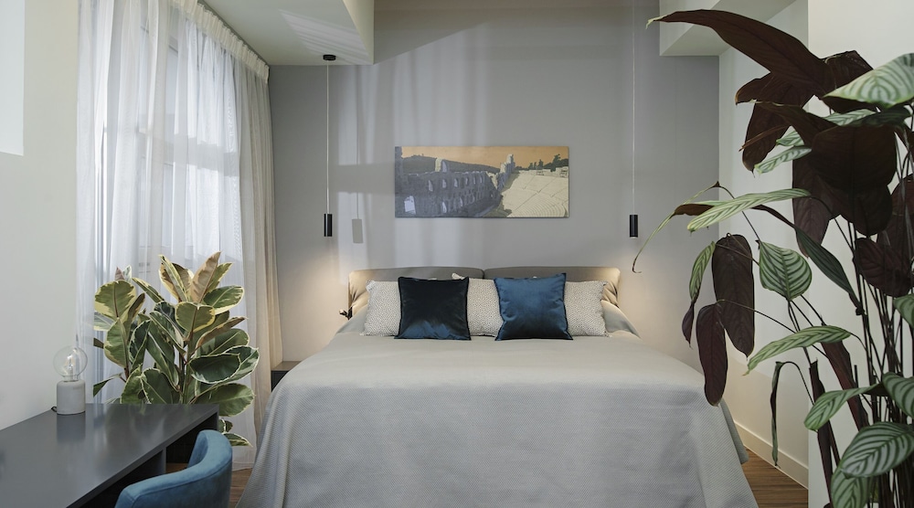 The Gem Society Hotel 16
