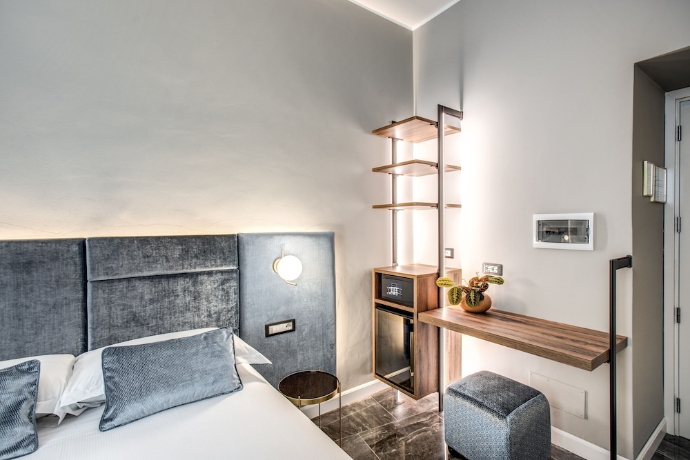 Apollo Boutique Hotel 12