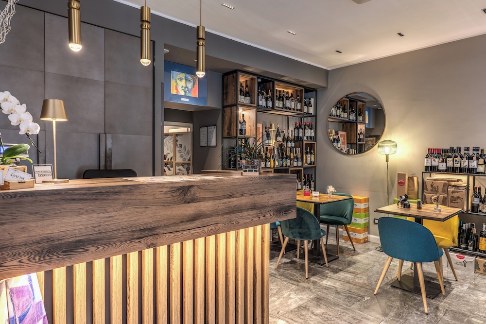 Apollo Boutique Hotel 7
