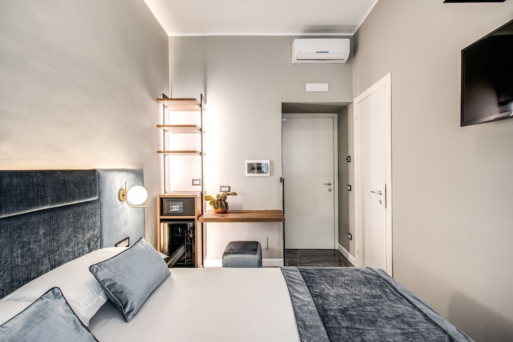 Apollo Boutique Hotel 13