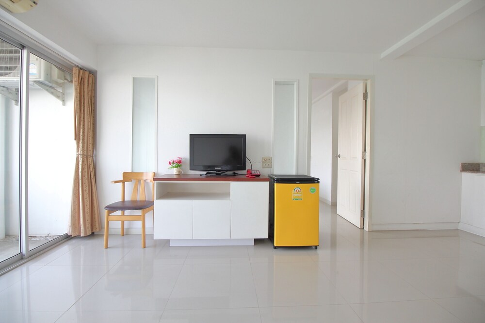 Ladawan Villa by OYO Rooms 3