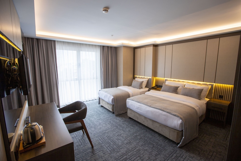 The Green Otel 6