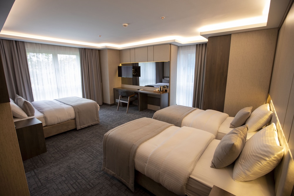 The Green Otel 8