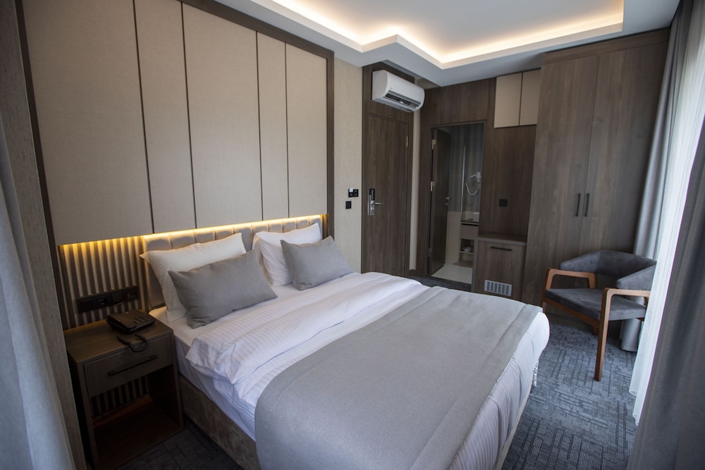 The Green Otel 14