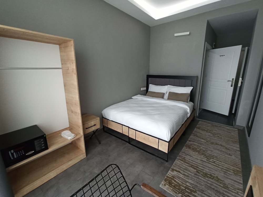 Skylon Airport Hotel 12