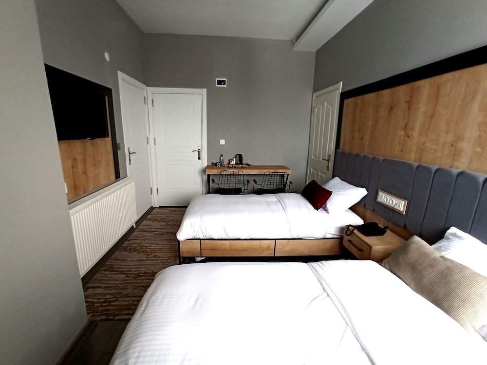 Skylon Airport Hotel 4