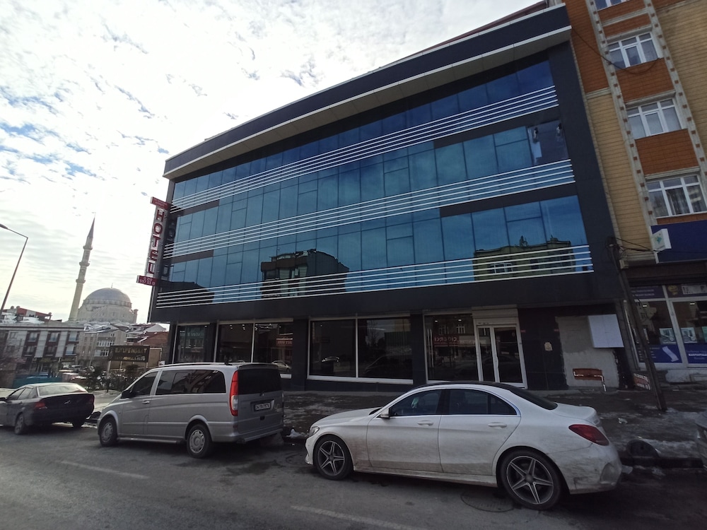Skylon Airport Hotel 21