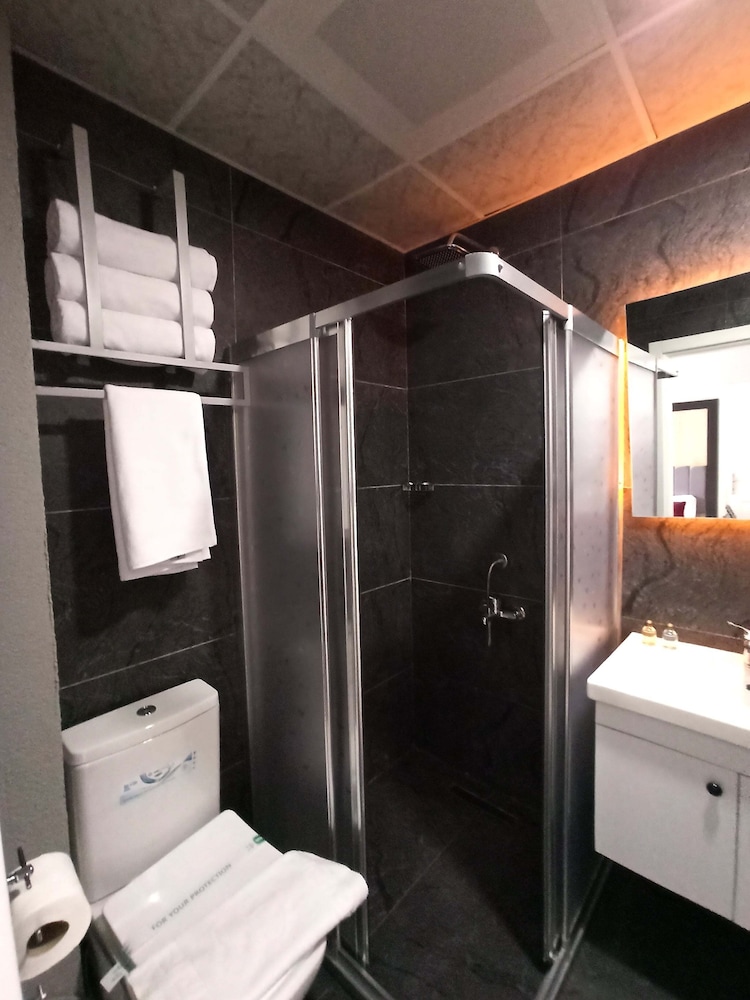 Skylon Airport Hotel 15