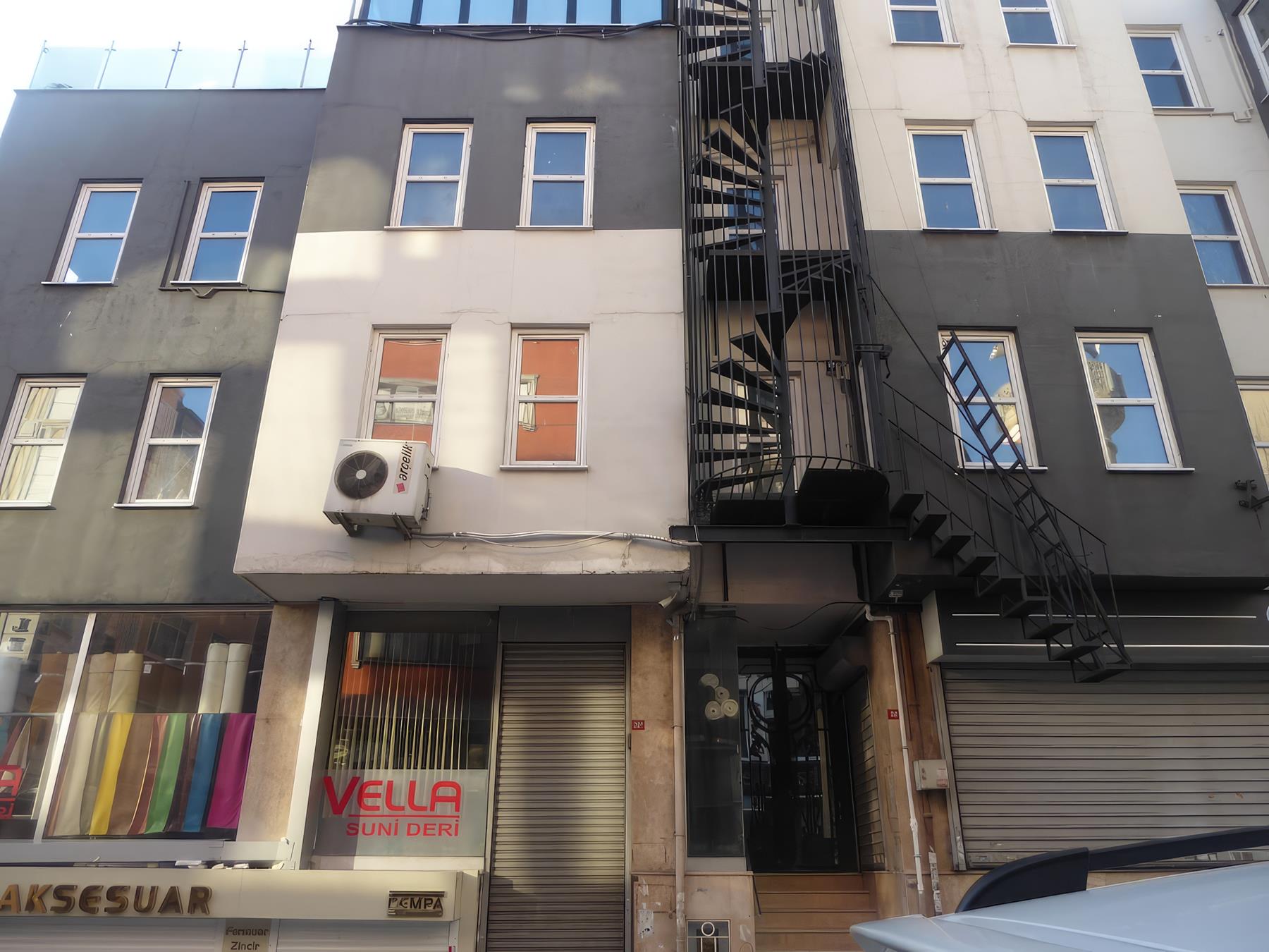 Renzo Hotel 1
