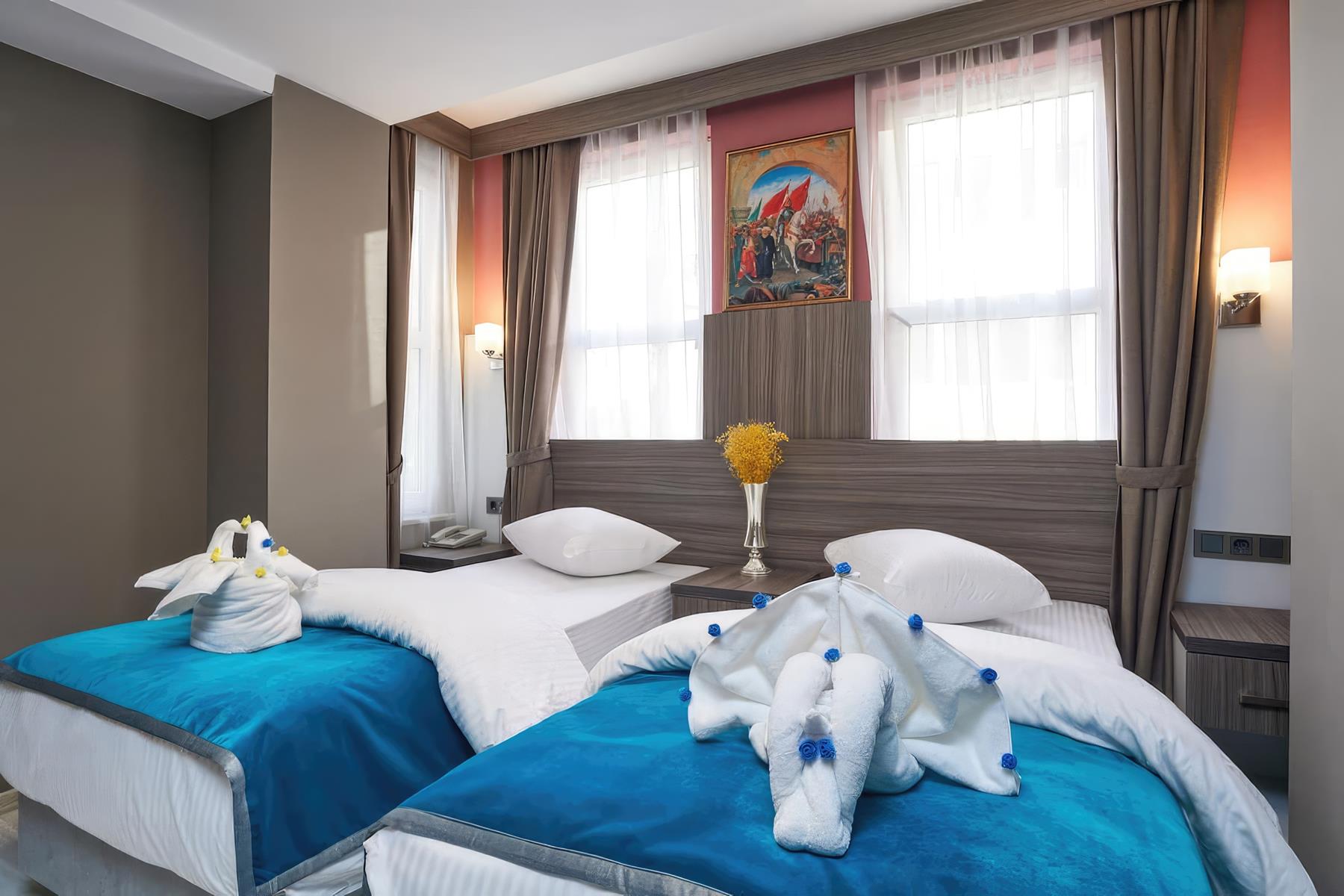 Renzo Hotel 3