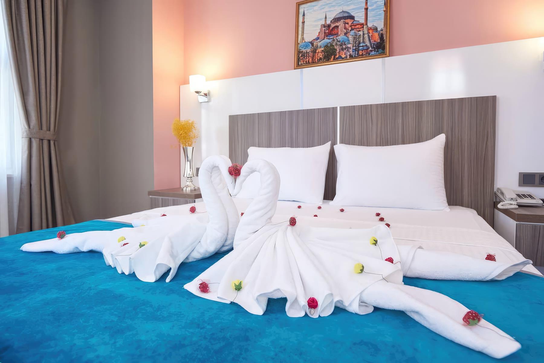 Renzo Hotel 4