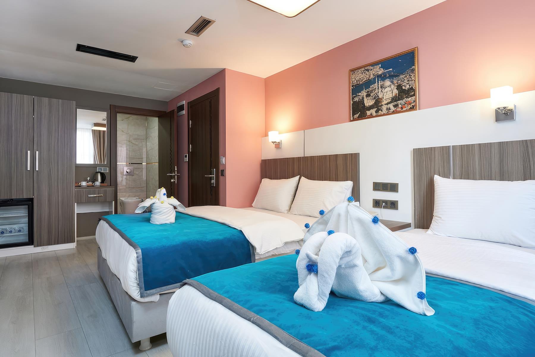 Renzo Hotel 6