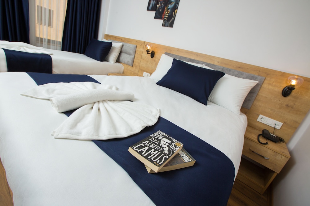 Golden Street Hotel 20