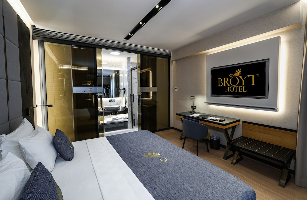 Broyt Hotel 7
