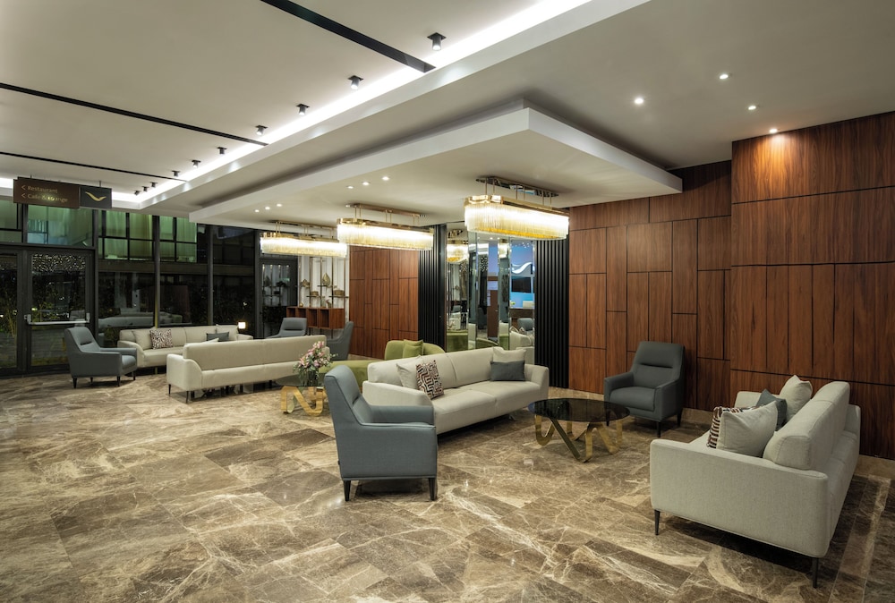 Mövenpick Living Istanbul 2