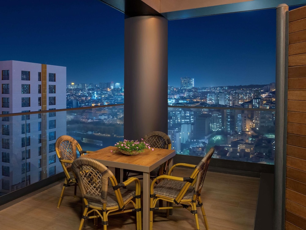 Mövenpick Living Istanbul 15