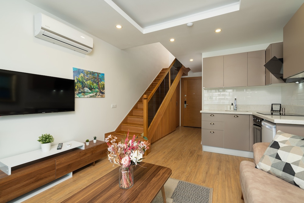 Veranda Beach Suites 17