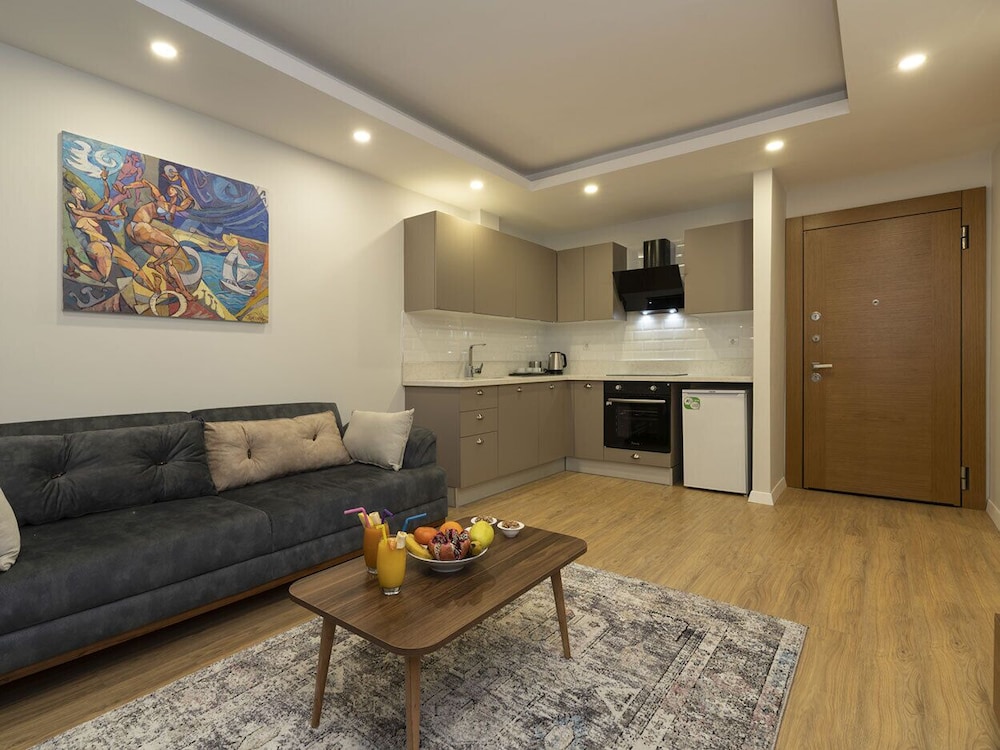 Veranda Beach Suites 24