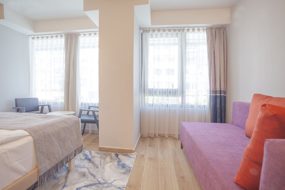 Old Town Point Hotel 19