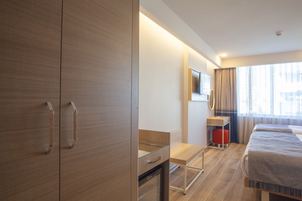 Old Town Point Hotel 14