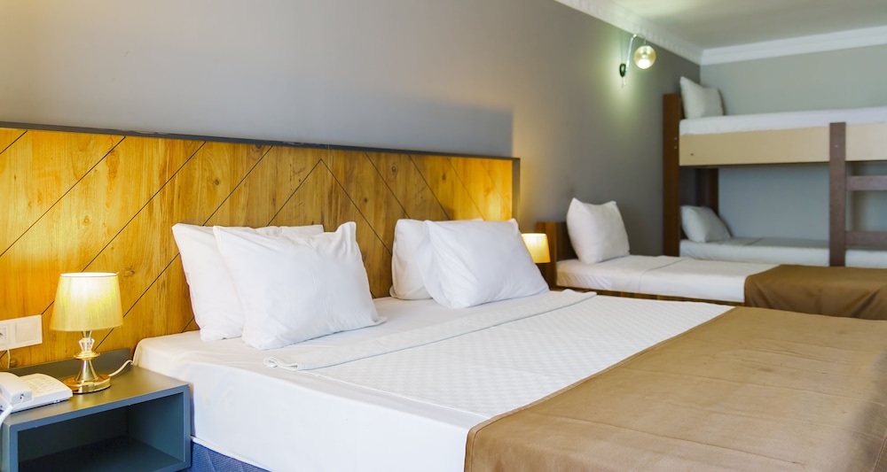 Privado Hotels 22