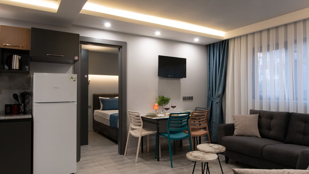 Opera Suites 9