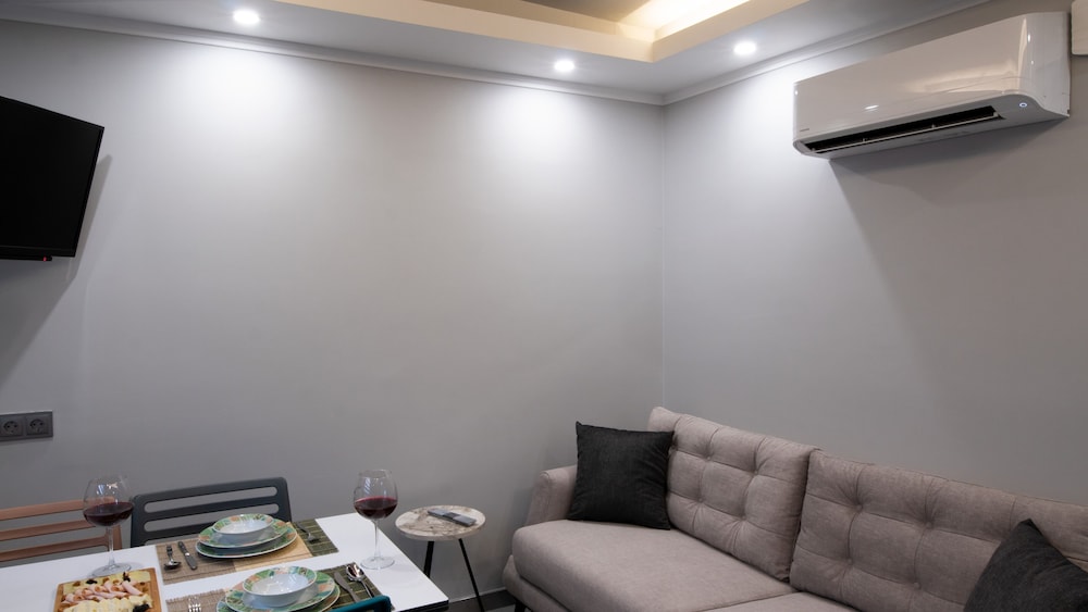 Opera Suites 21