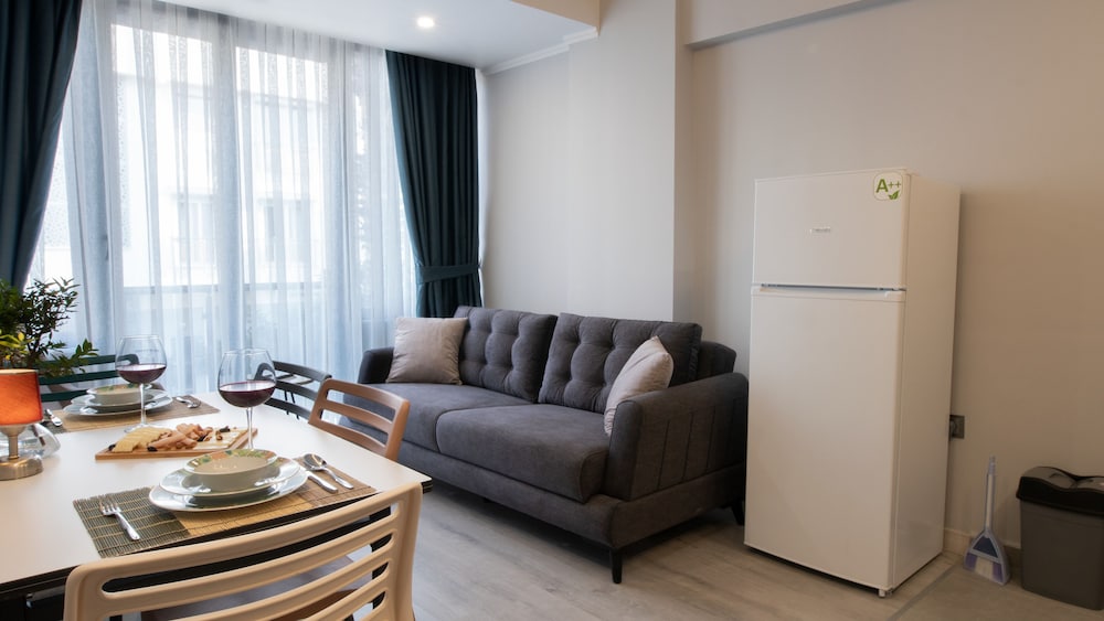 Opera Suites 23
