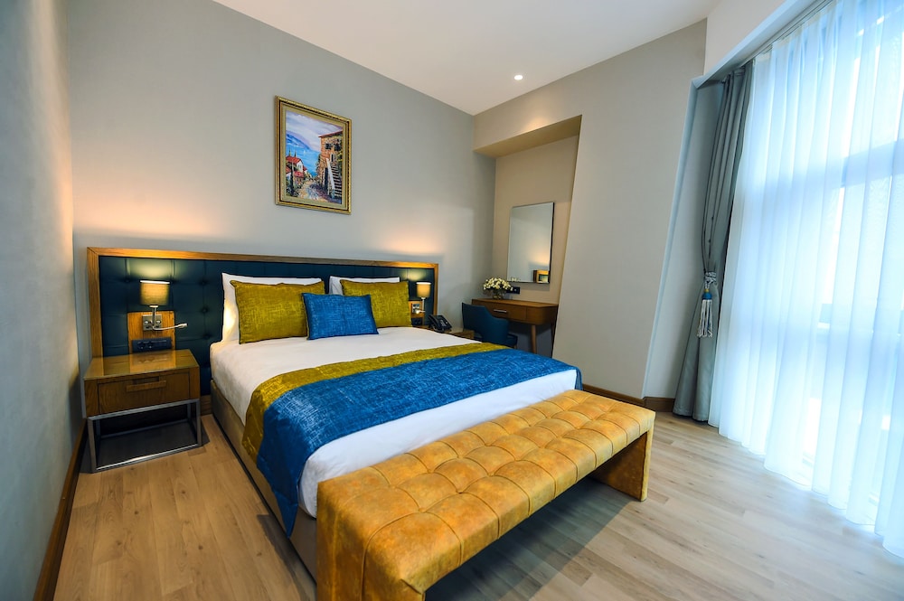 Cher Hotel & Spa Istanbul 11