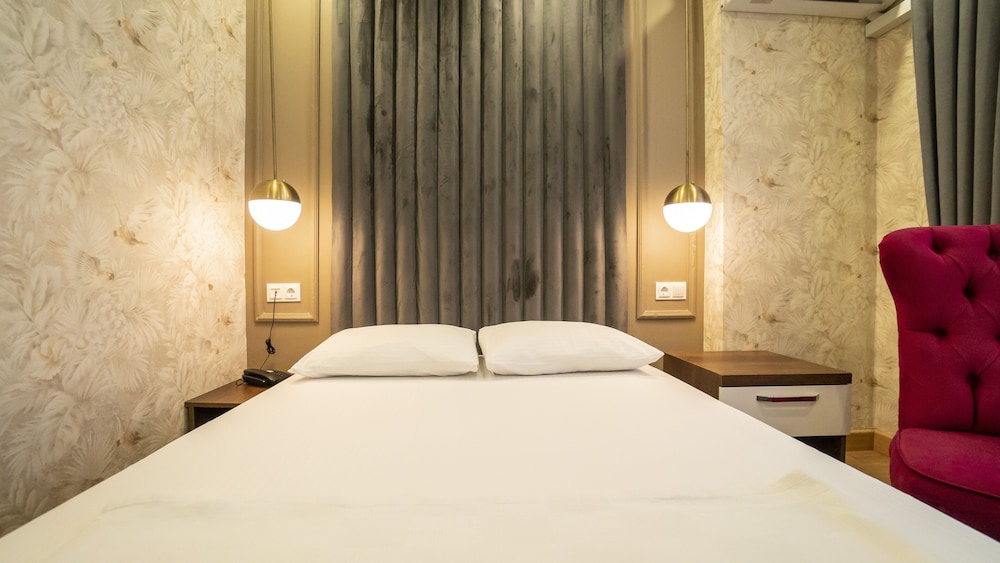 Dymar Hotel 13