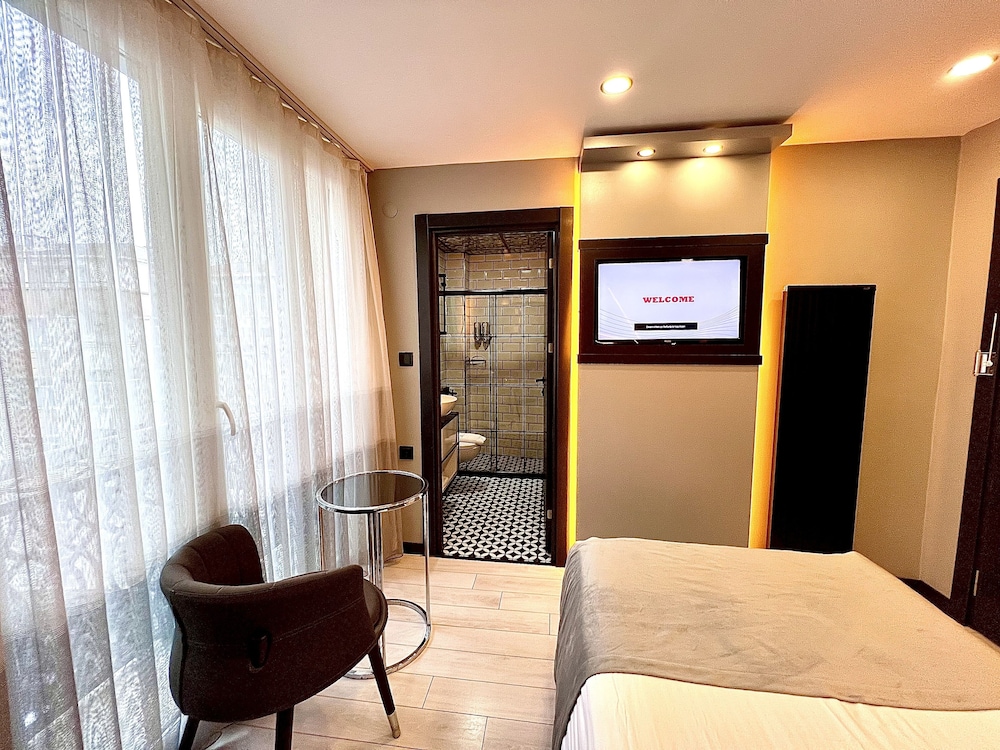 White Corner Hotel 22