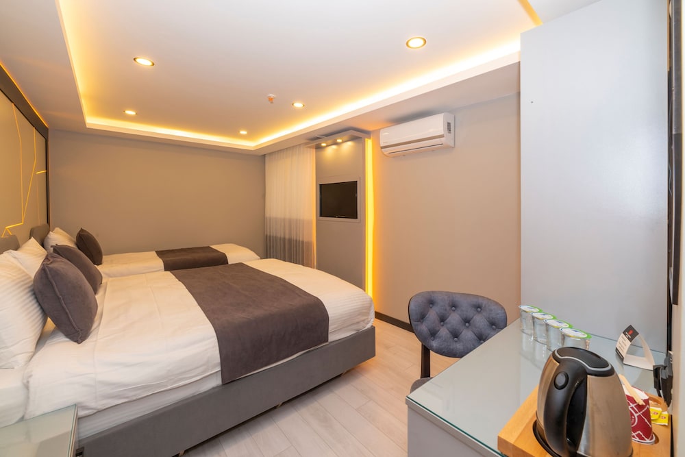 White Corner Hotel 12