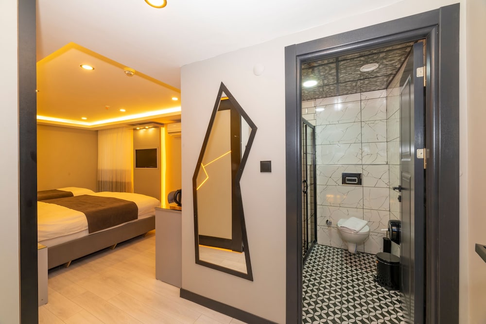 White Corner Hotel 11