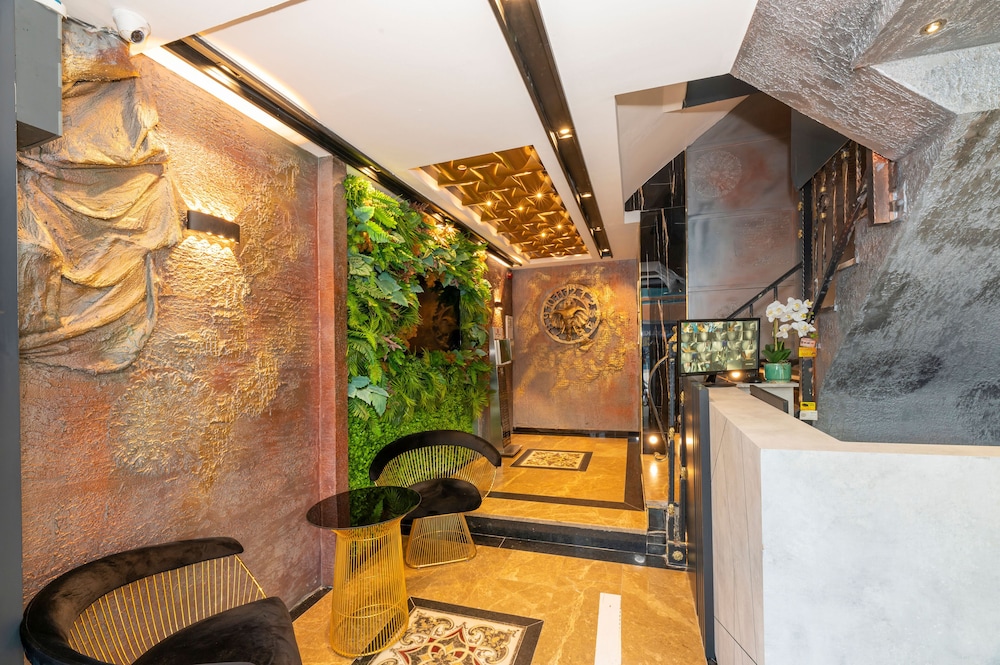 White Corner Hotel 4