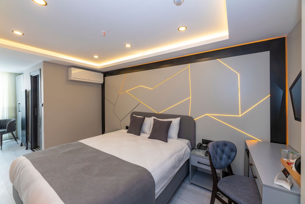 White Corner Hotel 6