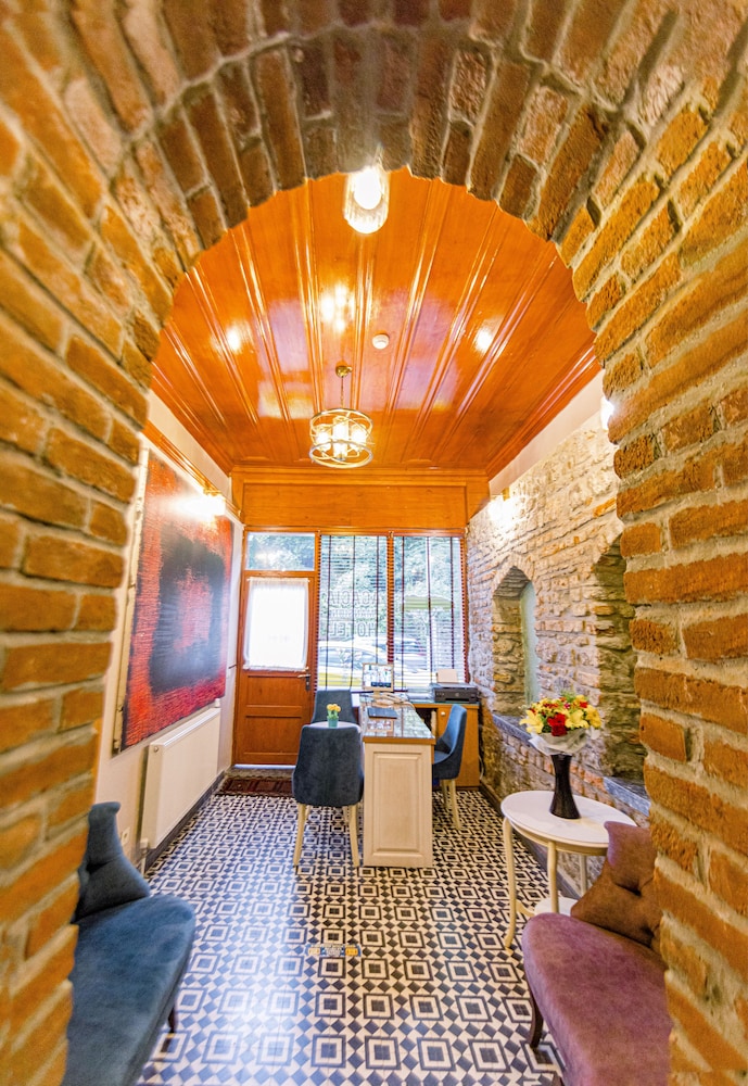 Acacia Mansion Hotel 5