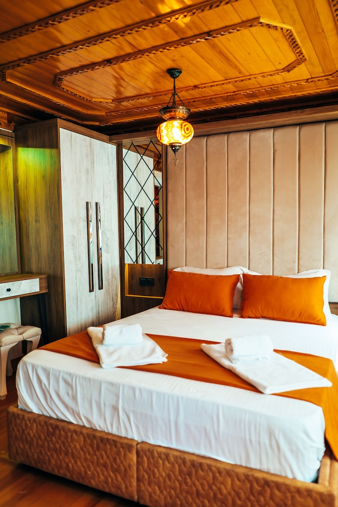 Astra Boutique Hotel 7