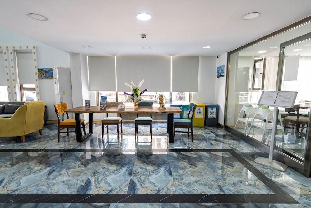 Piyes Otel 15