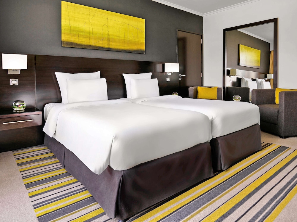 Pullman Dubai Creek City Centre 14