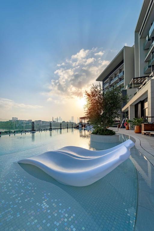 Hyatt Centric Jumeirah Dubai 2