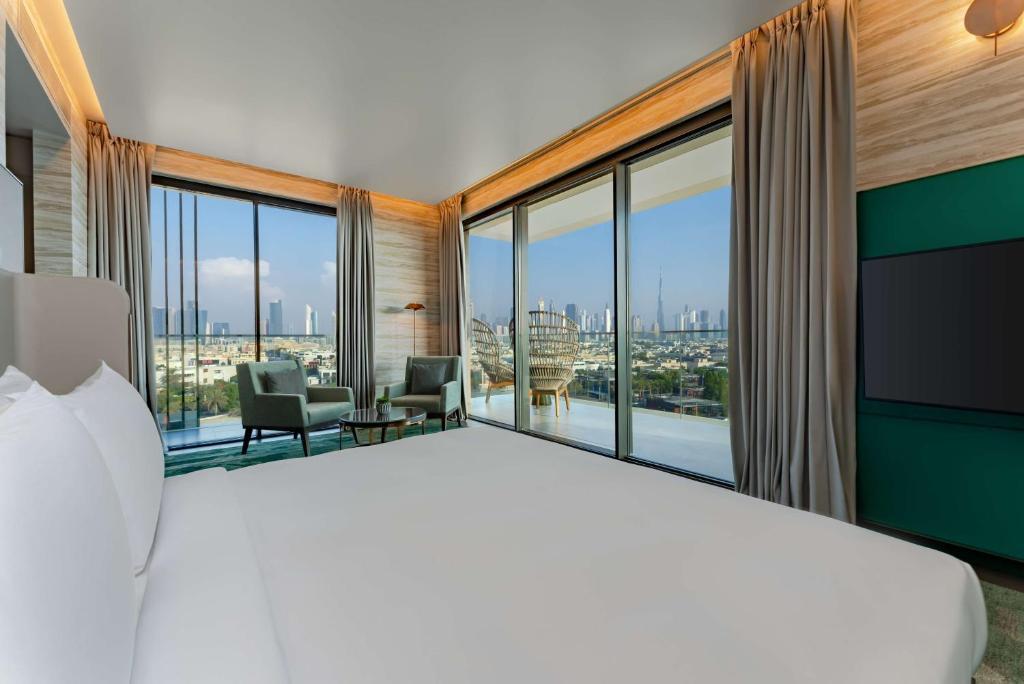 Hyatt Centric Jumeirah Dubai 7