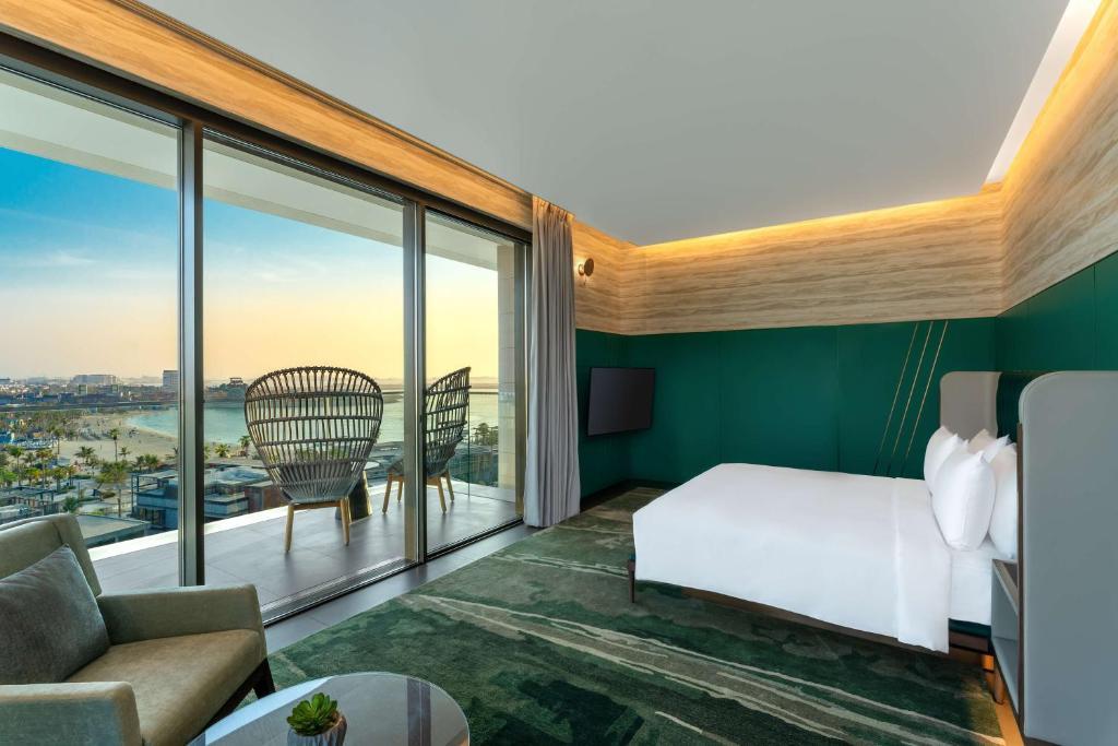 Hyatt Centric Jumeirah Dubai 9