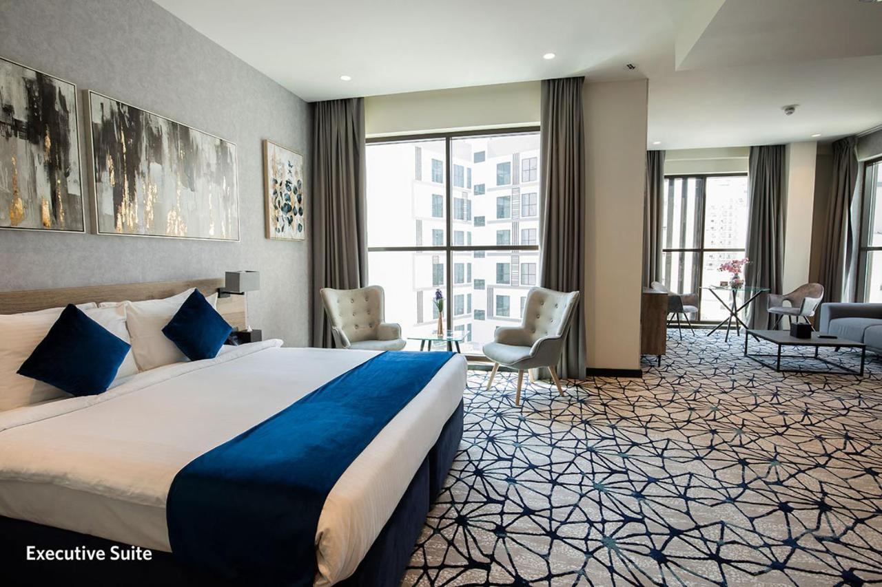 Grand Kingsgate Waterfront By Millennium Hotels 4