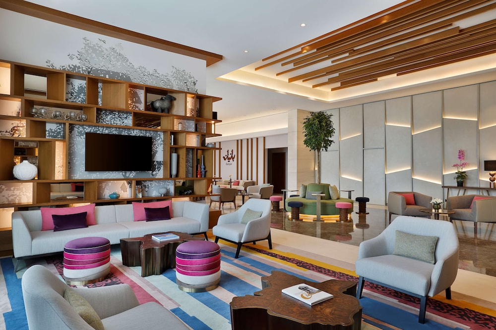 DoubleTree by Hilton Sharjah Waterfront Hotel & Residences 4