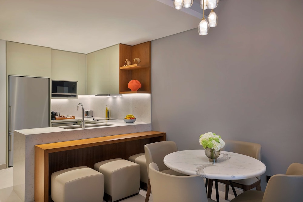 DoubleTree by Hilton Sharjah Waterfront Hotel & Residences 22