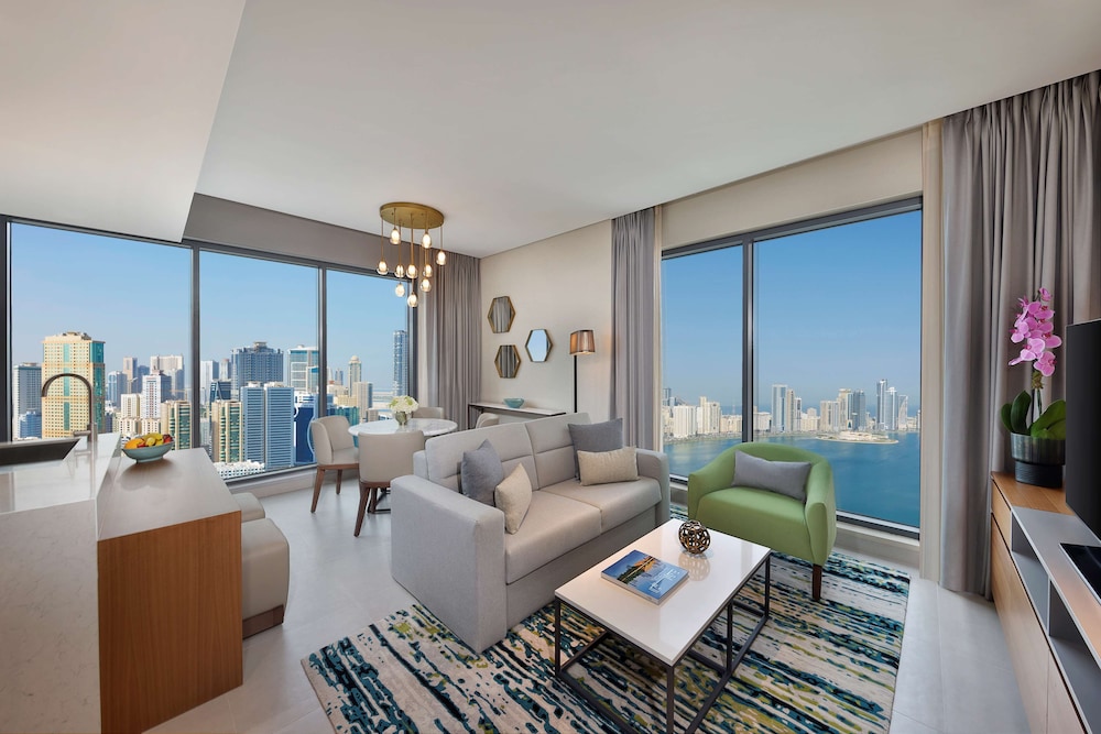 DoubleTree by Hilton Sharjah Waterfront Hotel & Residences 13