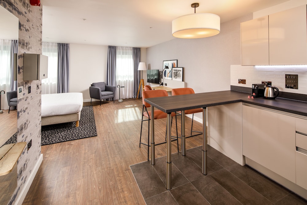 Aparthotel Adagio London Sutton Point 11